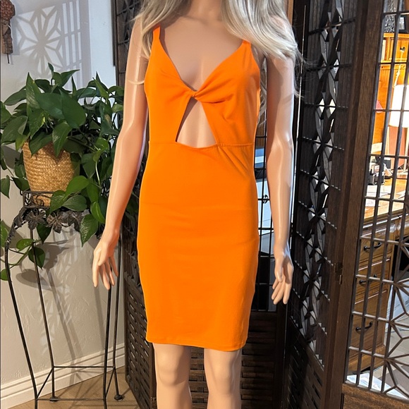 FOREVER 21 ORANGE DRESS M - Picture 1 of 7
